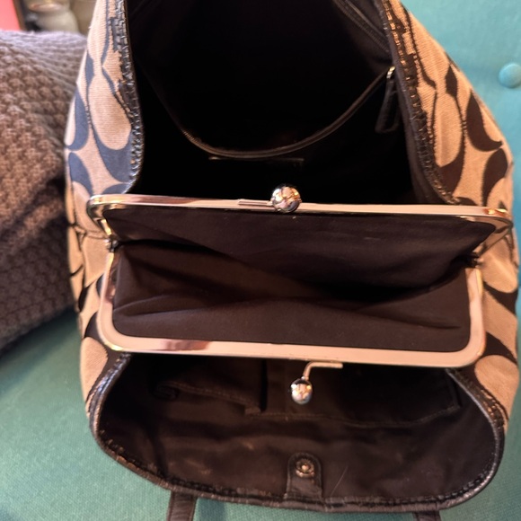 Coach Black Gray Signature Logo Canvas Kiss-lock Handbag Shoulder Bag - Picture 11 of 15